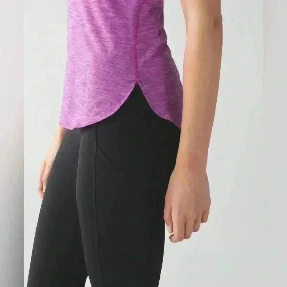 Lululemon What The Sport Singlet II
Heathered Ultra Violet / Alarming - Picture 5 of 10